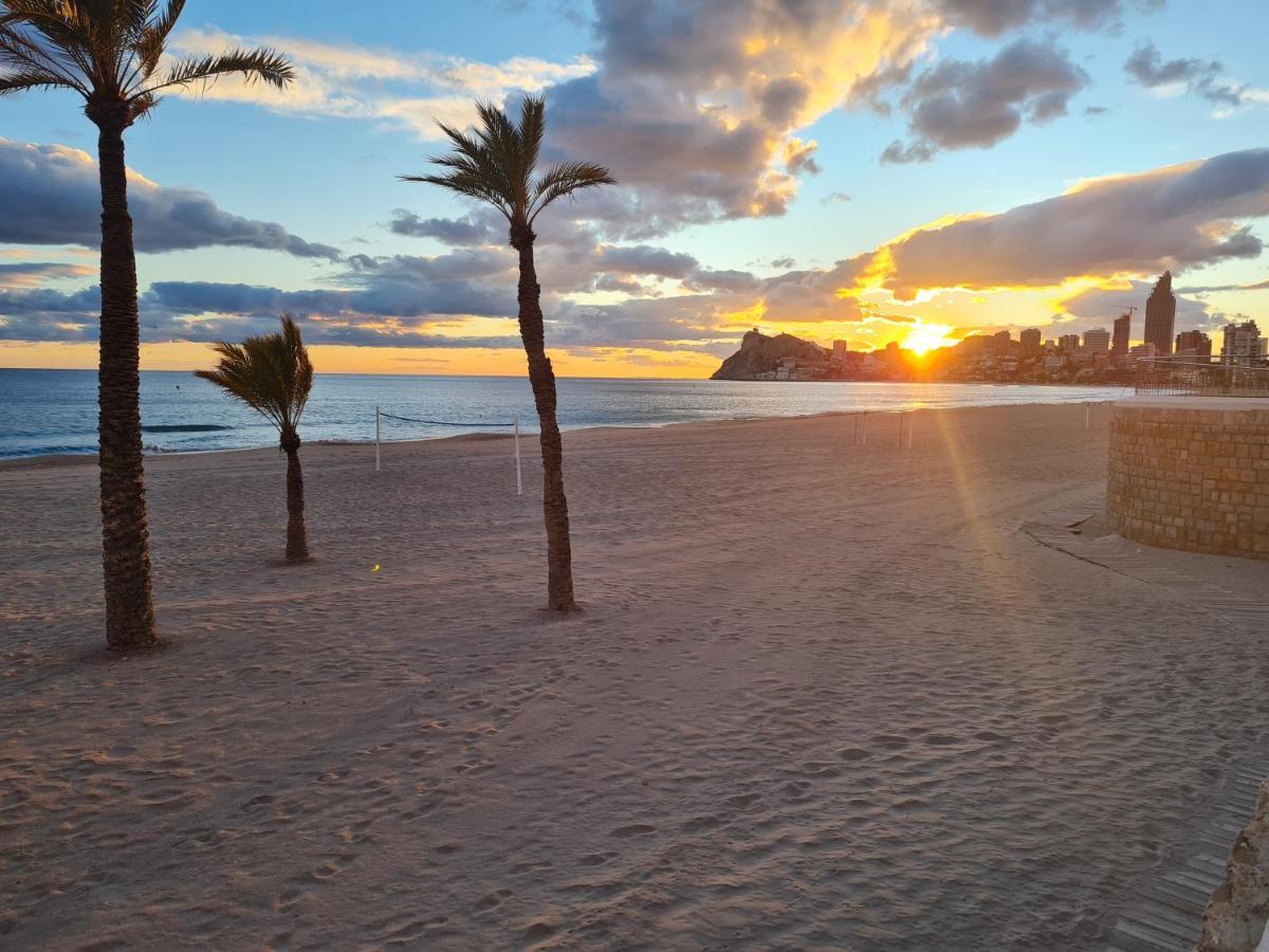Sunny Morning Of Costa Blanca - Sunset Waves Benidorm Lejlighed Eksteriør billede
